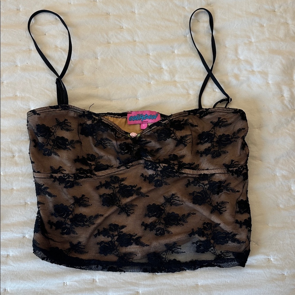 Black and beige edikted lace set Mini skirt and crop top - Picture 3 of 4